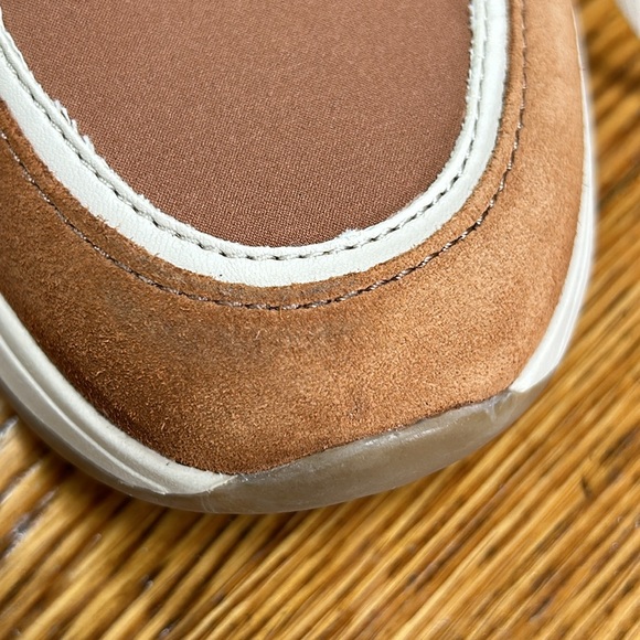 Naturalizer Remy Stretch style slip on sneaker. Suede and neoprene. Size 10. - Picture 12 of 13